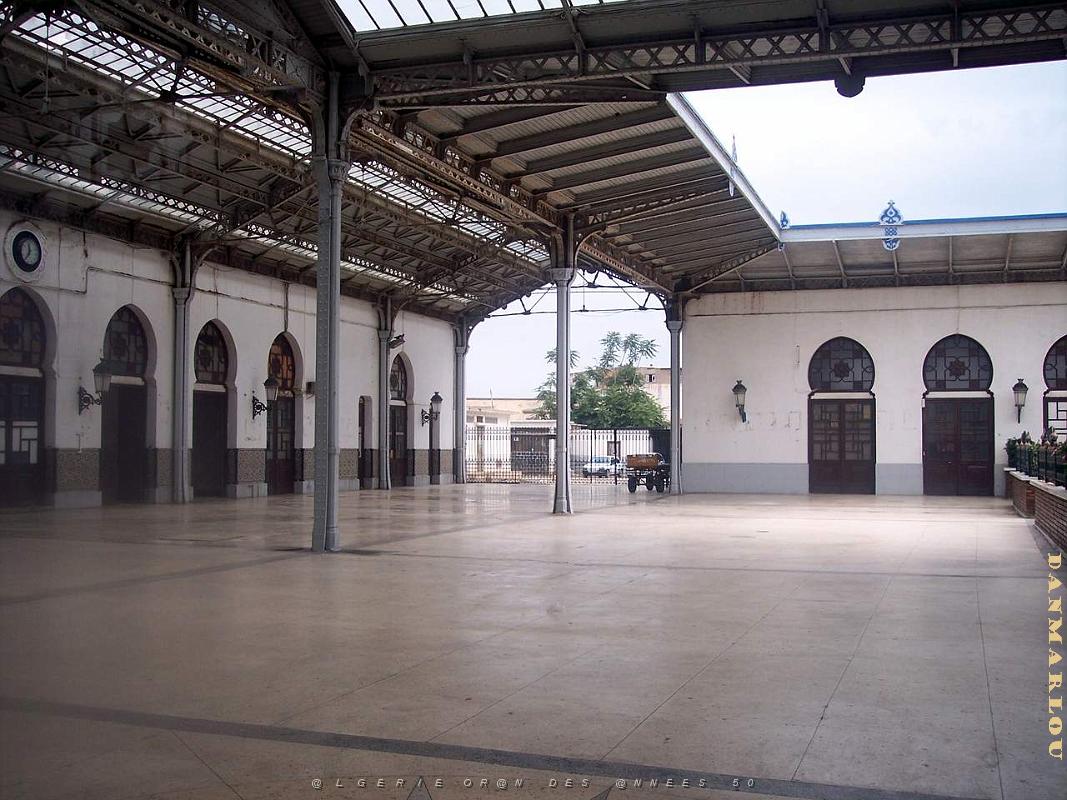 Oran- Gare PLM- Voies- 04.JPG